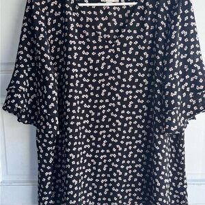 LOFT Black V-Neck Tunic with White Floral Print L